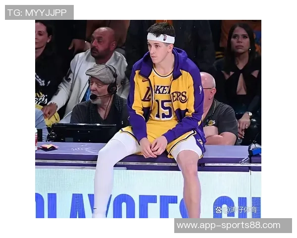 里夫斯主场狂砍35分力挫劲敌场均26分续约价值引发热议